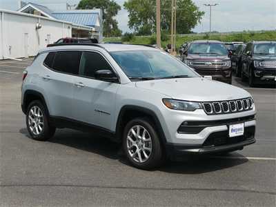 2024 Jeep Compass, $29827. Photo 5