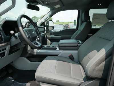 2024 Ford F150 Crew Cab, $52989. Photo 5