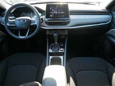 2025 Jeep Compass, $26987. Photo 11