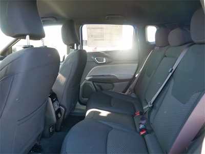 2025 Jeep Compass, $26987. Photo 8