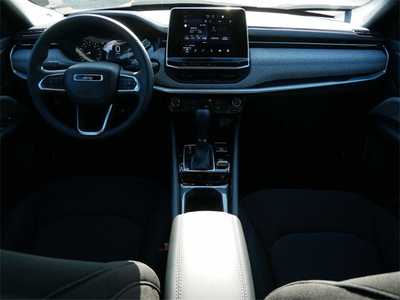 2025 Jeep Compass, $26987. Photo 10