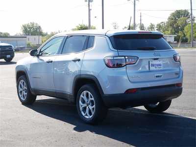 2025 Jeep Compass, $26987. Photo 2