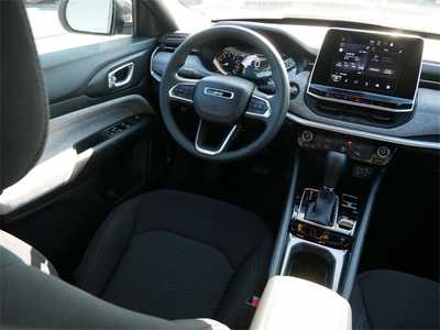 2025 Jeep Compass, $26987. Photo 8