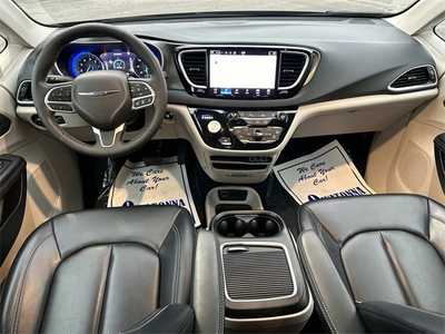 2023 Chrysler Pacifica, $23999. Photo 11