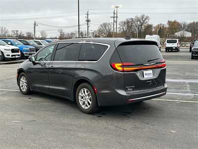 2023 Chrysler Pacifica, $23999. Photo 4