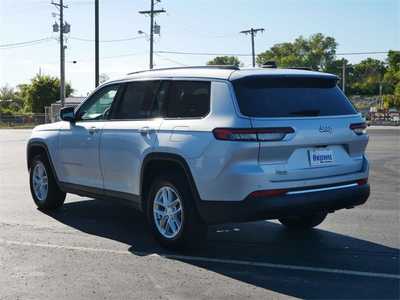 2023 Jeep Grand Cherokee L, $28499. Photo 2