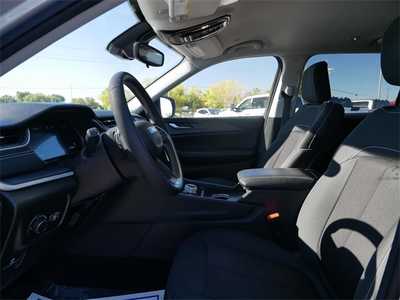 2023 Jeep Grand Cherokee L, $28499. Photo 7