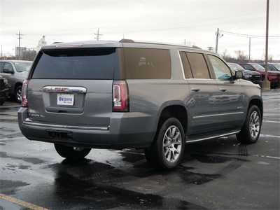 2020 GMC Yukon XL, $33999. Photo 4