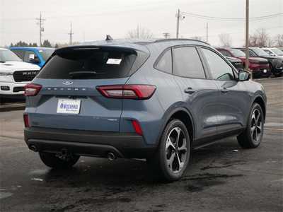 2025 Ford Escape, $37351. Photo 4