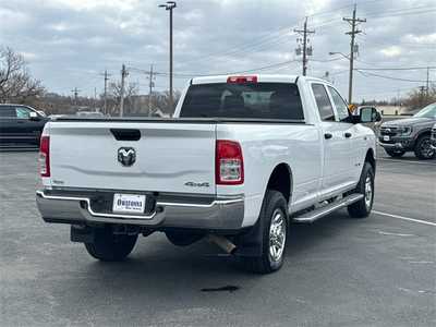 2022 RAM 3500 Crew Cab, $35999. Photo 5