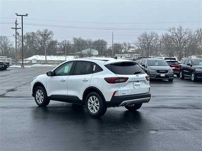 2025 Ford Escape, $30700. Photo 4