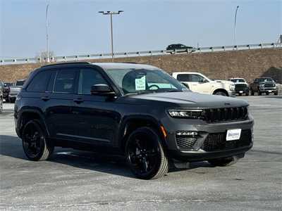2025 Jeep Grand Cherokee, $47655. Photo 5