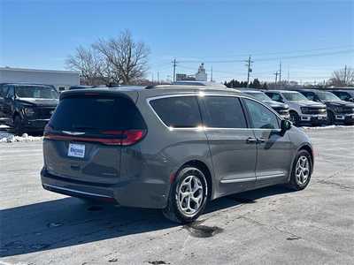 2023 Chrysler Pacifica, $27999. Photo 5