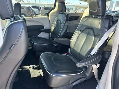 2023 Chrysler Pacifica, $27999. Photo 8
