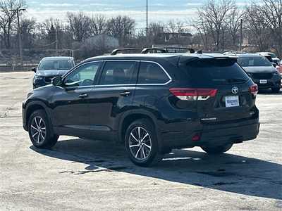 2019 Toyota Highlander, $26499. Photo 4