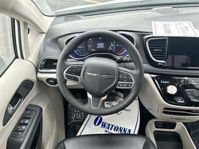2023 Chrysler Pacifica, $23999. Photo 12