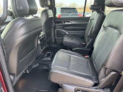 2023 Jeep Wagoneer, $51999. Photo 10