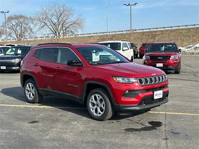 2025 Jeep Compass, $31388. Photo 10
