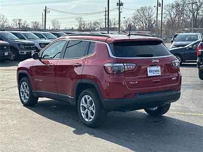 2025 Jeep Compass, $31388. Photo 4