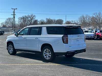2023 Chevrolet Suburban, $49998. Photo 4