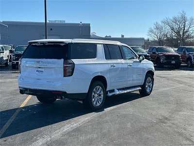 2023 Chevrolet Suburban, $49998. Photo 5