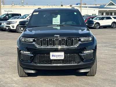 2025 Jeep Grand Cherokee, $42938. Photo 11