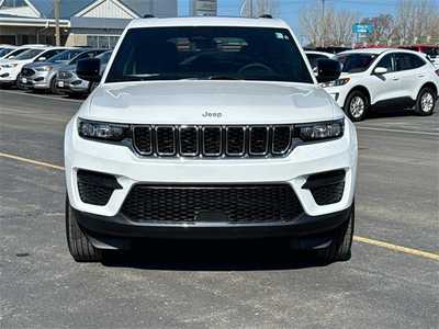 2025 Jeep Grand Cherokee, $38941. Photo 2