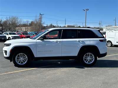 2025 Jeep Grand Cherokee, $38941. Photo 5