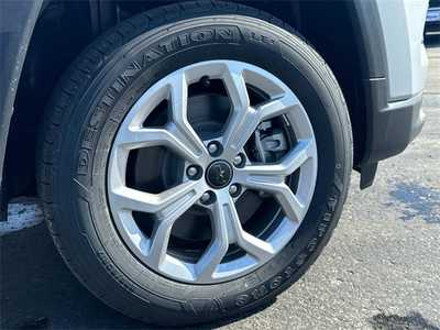 2025 Jeep Compass, $31388. Photo 12