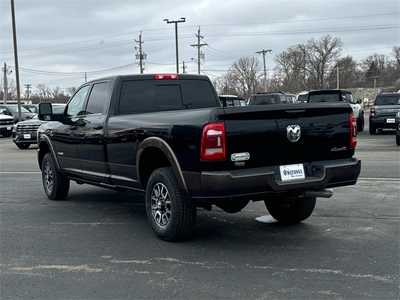 2024 RAM 3500 Crew Cab, $79999. Photo 4