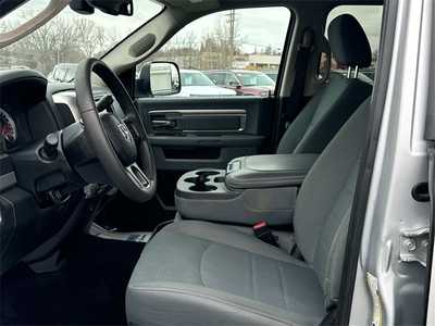 2018 RAM 3500 Crew Cab, $38999. Photo 10