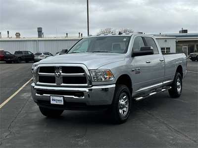 2018 RAM 3500 Crew Cab, $38999. Photo 2