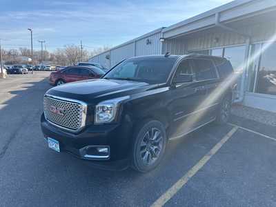 2017 GMC Yukon XL, $14999. Photo 1