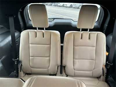 2018 Ford Explorer, $19999. Photo 11