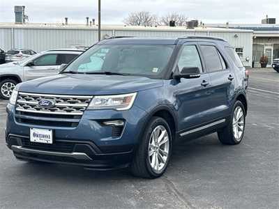 2018 Ford Explorer, $19999. Photo 2