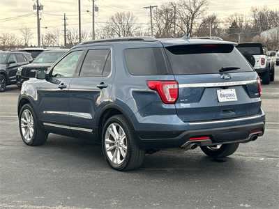 2018 Ford Explorer, $19999. Photo 4