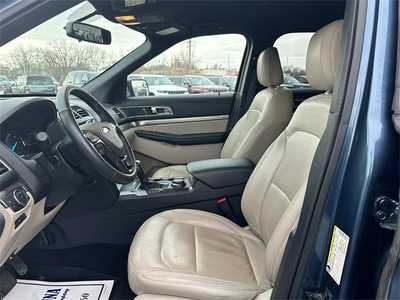 2018 Ford Explorer, $19999. Photo 8