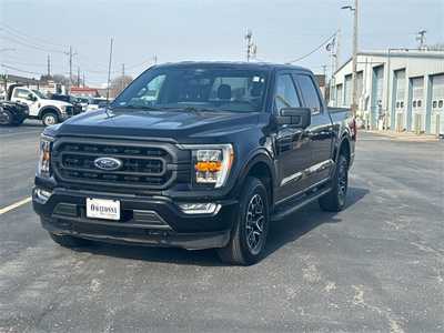 2022 Ford F150 Crew Cab, $38999. Photo 2