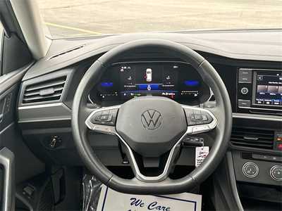 2024 Volkswagen Jetta, $19999. Photo 12