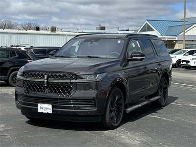2025 Lincoln Navigator, $106555. Photo 11