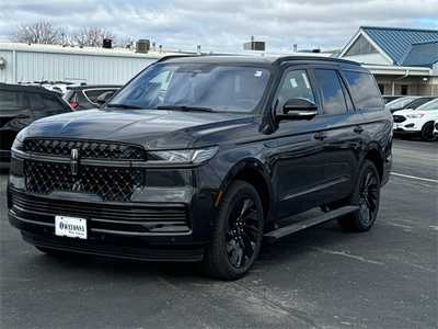 2025 Lincoln Navigator, $106555. Photo 4