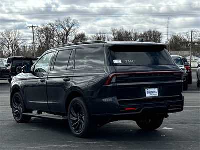 2025 Lincoln Navigator, $106555. Photo 7