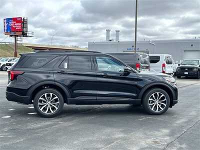 2025 Ford Explorer, $44803. Photo 11