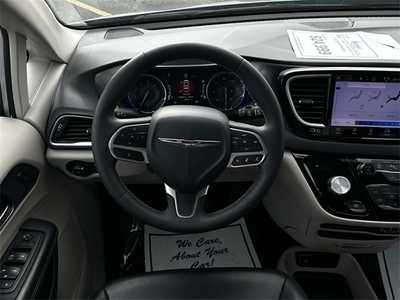2023 Chrysler Pacifica, $23999. Photo 12