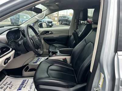 2023 Chrysler Pacifica, $23999. Photo 8