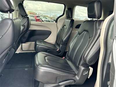 2023 Chrysler Pacifica, $23499. Photo 10