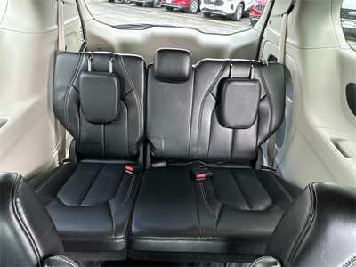 2023 Chrysler Pacifica, $23999. Photo 11