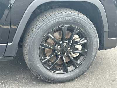 2023 Jeep Cherokee, $25499. Photo 7