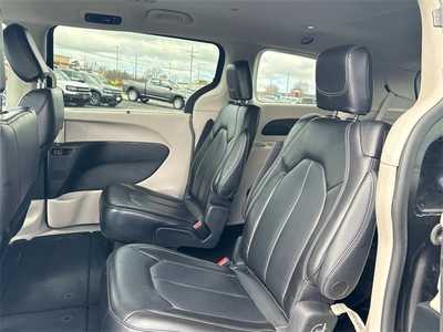 2023 Chrysler Pacifica, $23999. Photo 10