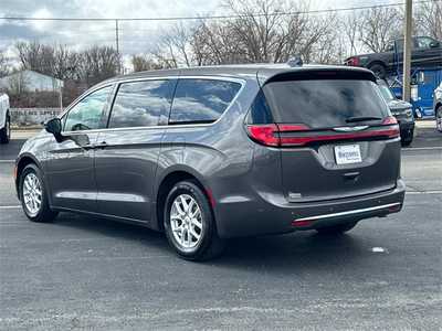 2023 Chrysler Pacifica, $23999. Photo 4